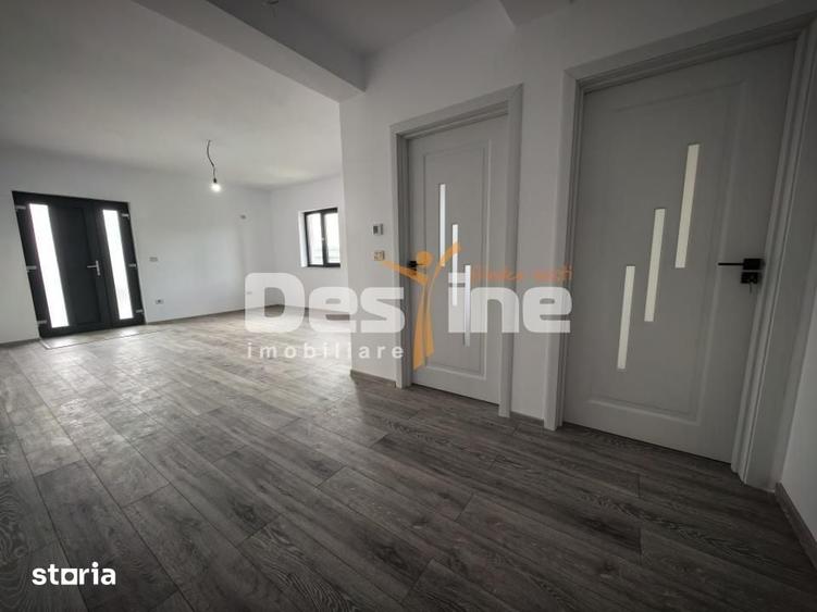 Casă cu 3 camere cu Teren 313 Mp în Ciurea