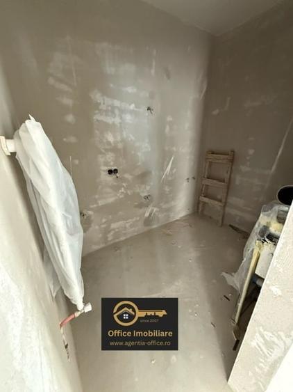 Apartament cu 3 camere în Vasile Alecsandri