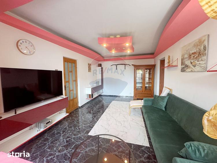 Apartament cu 4 camere în Berceni