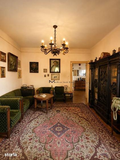 Apartament cu 4 camere în Centrul Istoric