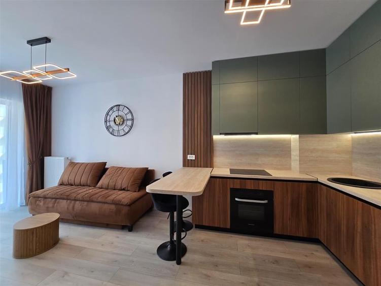 Apartament cu 2 camere decomandat în Podu Roș
