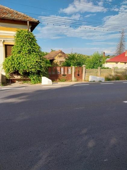 Casă individuală cu 5 camere cu Canalizare în Izimșa