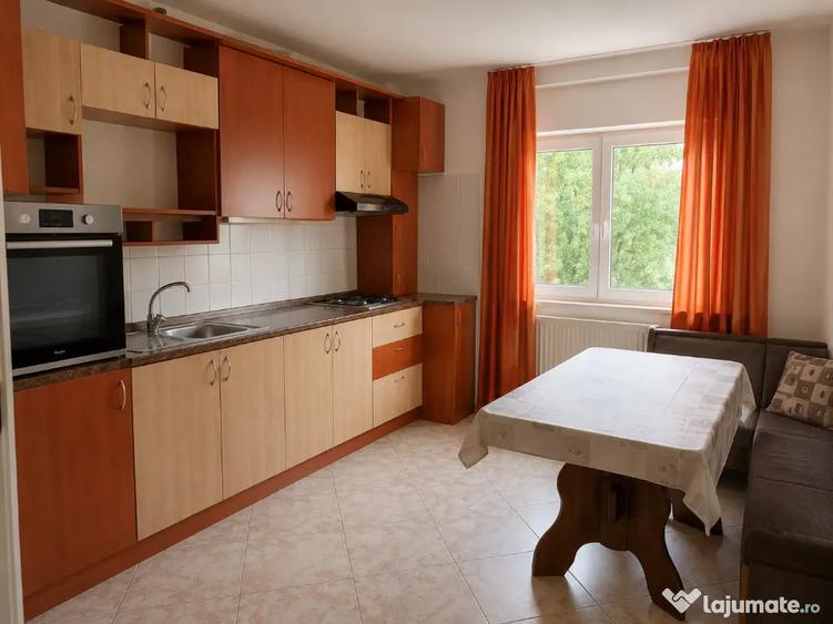 Apartament cu 2 camere decomandat, mobilat în Răcădău