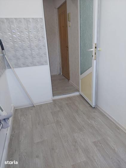 2 camere 1 decembrie - 4