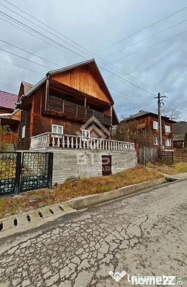Casă cu 4 camere cu Teren 200 Mp în Colibița