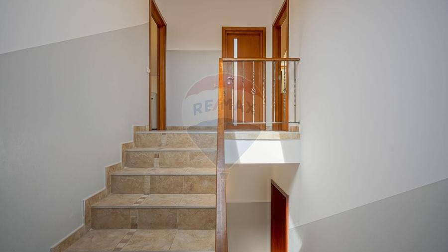 VILA PANORAMICA PE DRUMUL POIENII –PRIVELISTI UNICE ASUPRA BRASOVULUI - 14