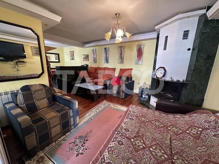 Casa familiala pentru locuit sau vacanta , spatioasa si confortabila . - 11