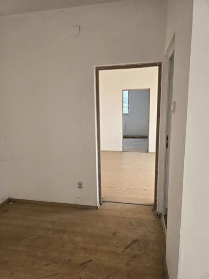 Vand bloc-petro?ani, hd super oferta! - 7