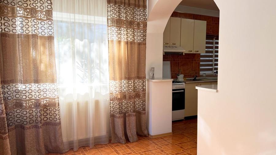 Casa individuala 5 camere I Posibil spatiu comercial I 300 mp I Parcul Lacul Tei - 5