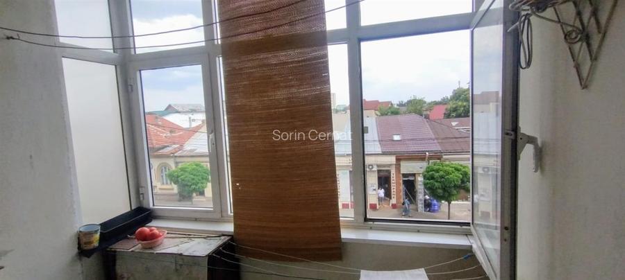 Apartament 2 camere semidecomandat Centru