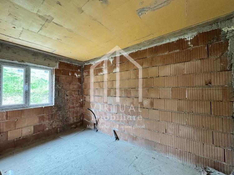 Trei imobile cu teren de 1180mp, 2 casa noi, pivnita,  Sura mare - 10