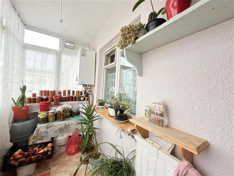 Apartament 3 camere  de vanzare  Pacurari - 7