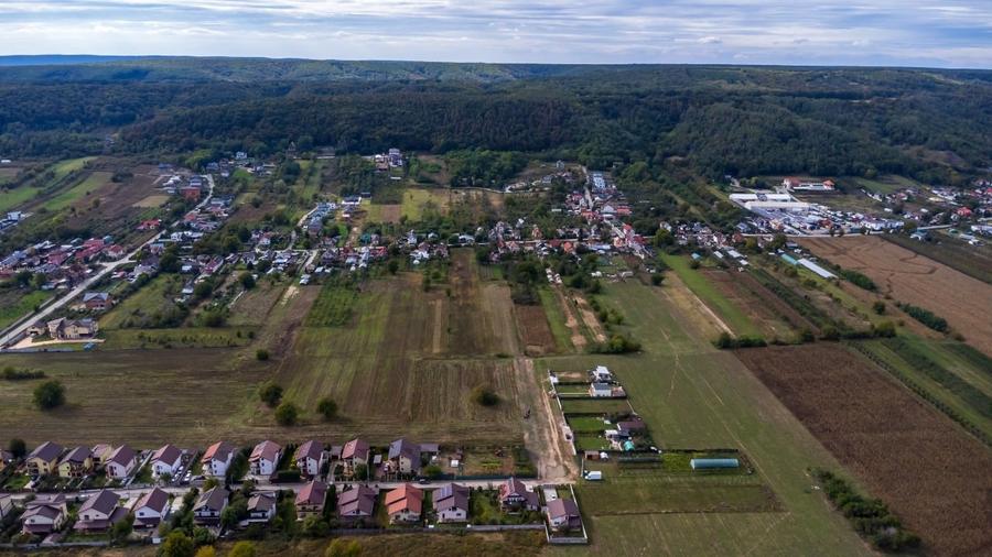 Teren intravilan langa Pitesti - Argeselu - 700 mp - 7