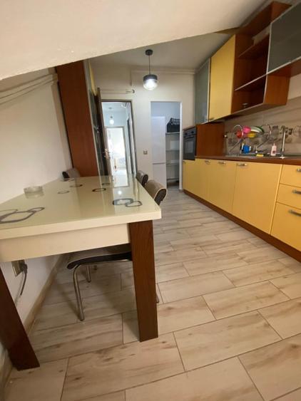 Apartament 3 camere semi-central - 4