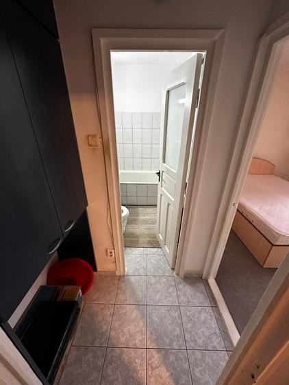 Apartament cu 2 camere, etajul 2/4, zona Alexandru cel Bun - 4