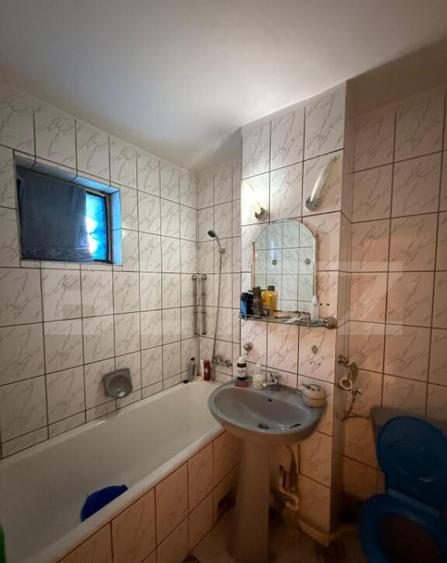Apartament cu 3 camere, 70 mp, decomandat, Castelul de Apa - 4