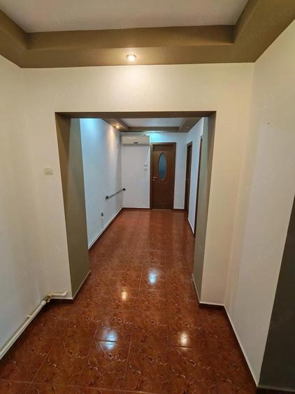 Apartament de vanzare - 8