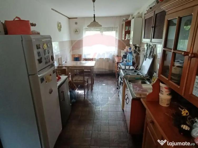 Casa de vanzare in stil vechi cu 3 camere si 3 arii i... - 3