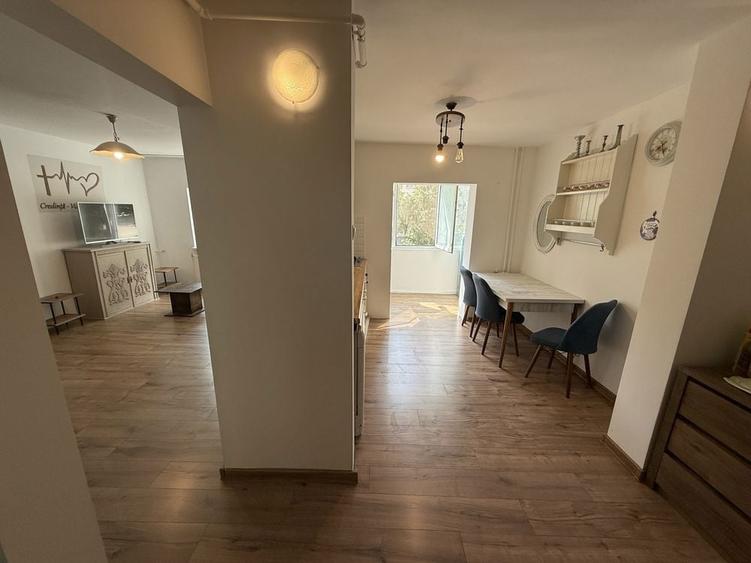 Inchiriez apartament cu 2 camere, renovat recent - 7