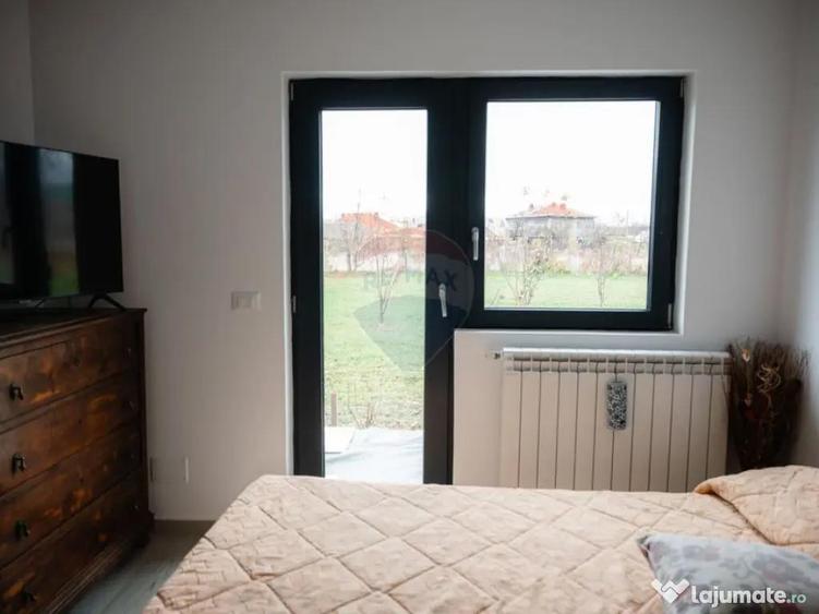 Casa / Vila cu 5 camere de vanzare - 12