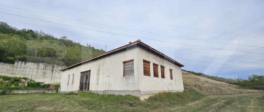 Vila la ro?u, 240 mp, teren 93.000 mp - ?oimu? - 7