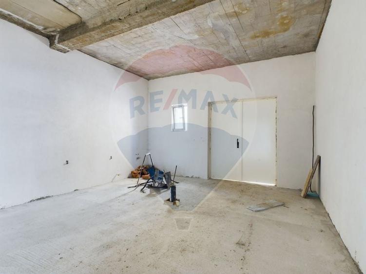 Spatiu comercial 385 mp, zona Tudor Vladimirescu - 15