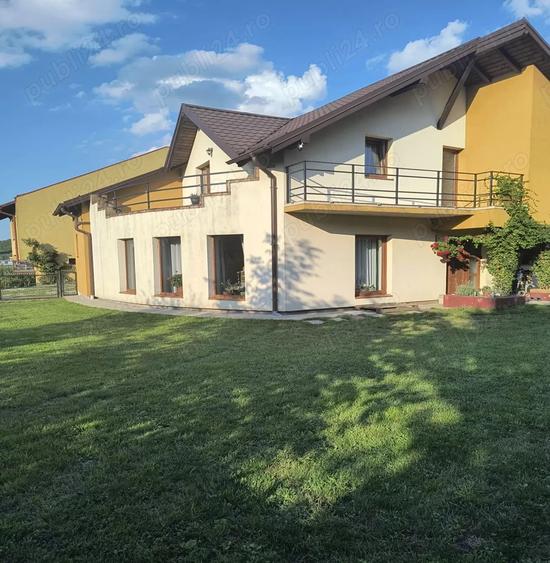 De vanzare proprietate in cartierul Borhanci - 1