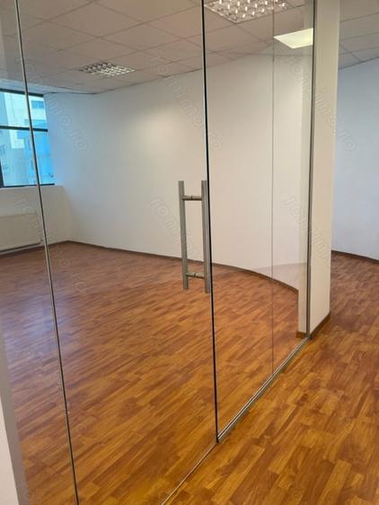 Inchiriem cladire birouri zona Orhideea 3000 mp cu sau fara TV.A.,direct proprietar. Pret avantajos. - 1