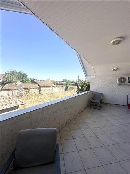 Casa cu Potential Multiplu, Pretabila Pentru Doua Familii sau Business, Chiar la - 11