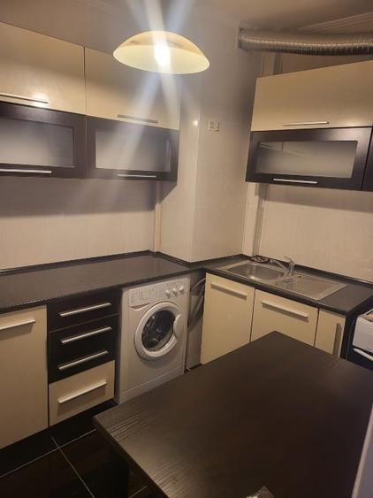 Garsoniera , zona Stefan cel Mare, langa statia de metrou Stefan cel mare - 7