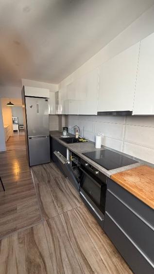 Apartament cu 3 camere spațios la mansarda  cu terase de 20mp - 1