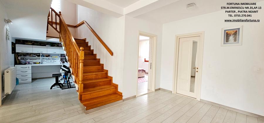 Proprietate de exceptie-Vila mobilata si utilata,plus anexa si teren,mun.P.Neamt - 3