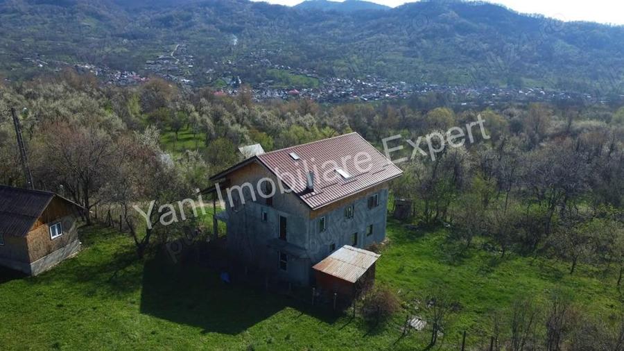 Casa de vacan?a de vanzare in comuna Corbi, sat Poienarei, jude? Arge?. - 11