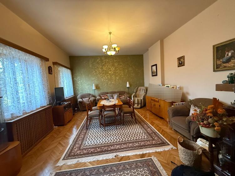 Apartament 4 camere,decomandat,etaj 1,zona Inspectoratul Scolar - 10