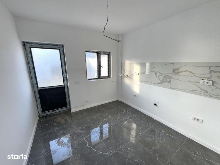 Pozitie buna! Aproape de sos. principala! CANALIZ! Vila Lunca Cetatuii - 3