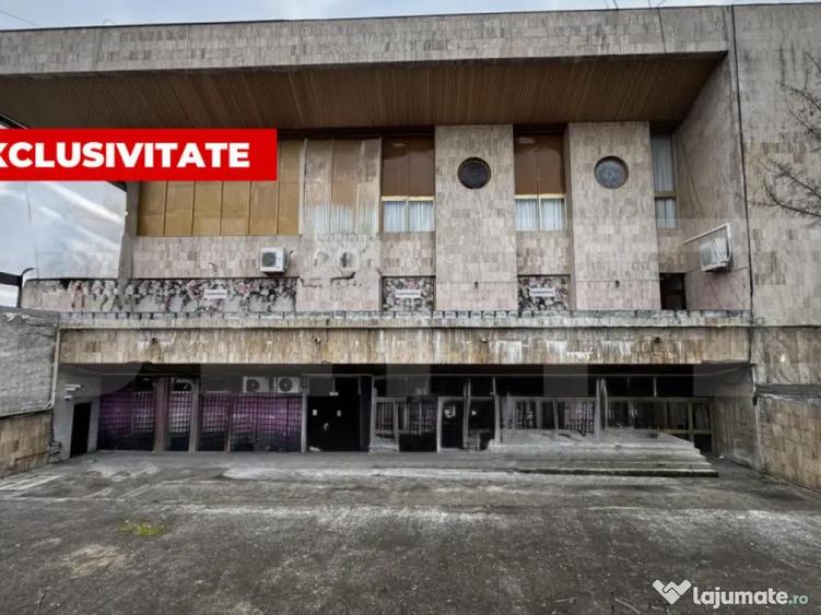 Spa?iu de inchiriat, 920 mp, cu terasa 500 mp, zona Centr - 1