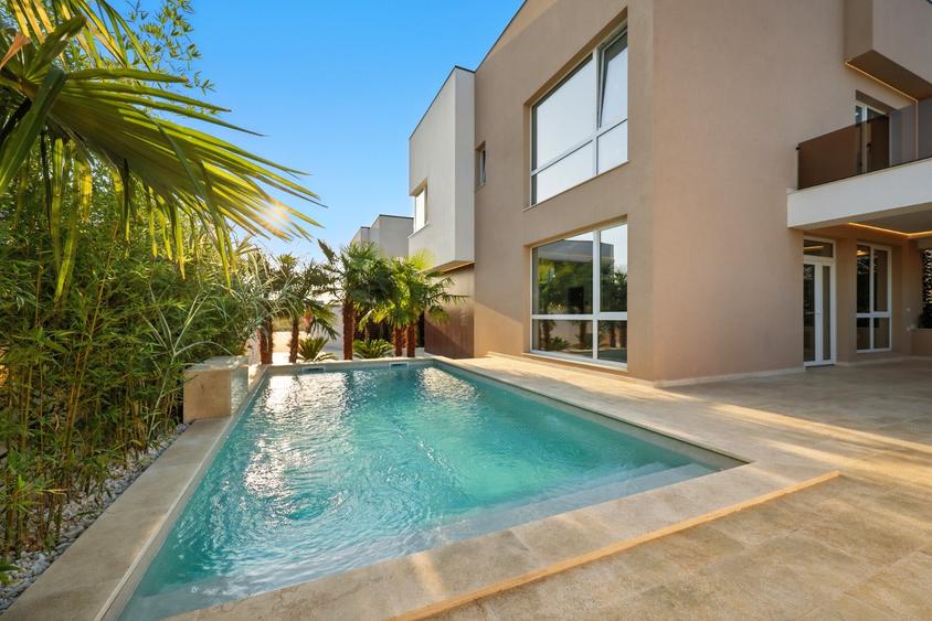 Pantelimon - Șoseaua Cernica - 4 camere - 3 băi | Piscină - Lux | Finalizată - 6