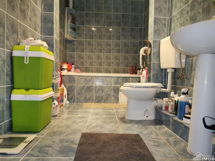 Zona Biomedica, micro 12 - 11