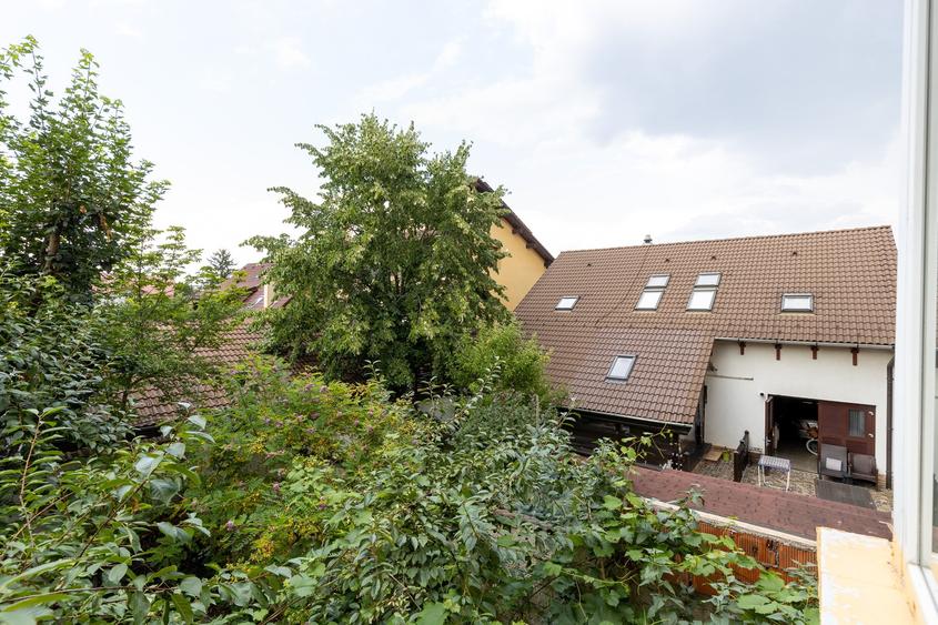 Apartament 2 camere, etaj 1/4, Florilor, zona de case - 8