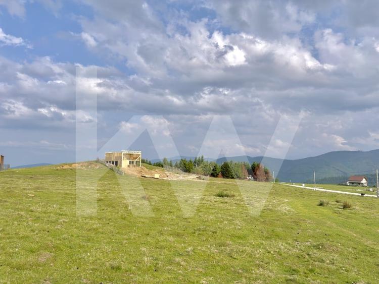 Teren Intravilan de 1003 mp Paltinis - utilitati Arena Platos Sibiu - 1