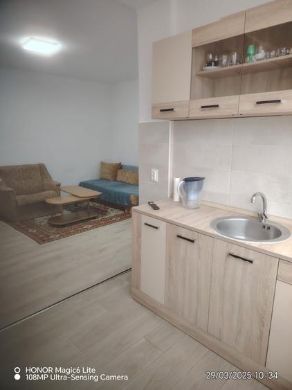 Vand apartament 2 camere transformat in 3 camere. - 2