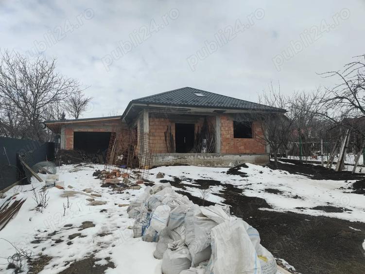 Se vinde casa la ro?u sau la gata - 1