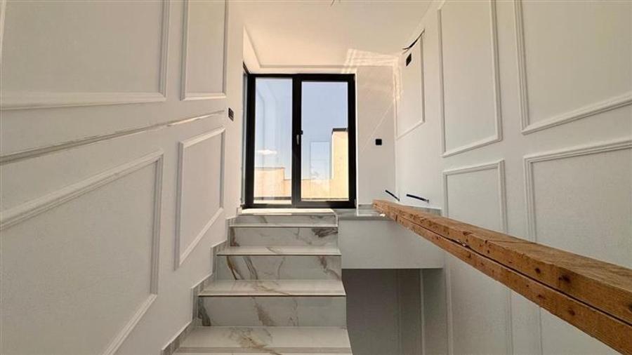 Vila tip duplex de vanzare in Rediu, design mediteranean, panorama catre Dealul - 13