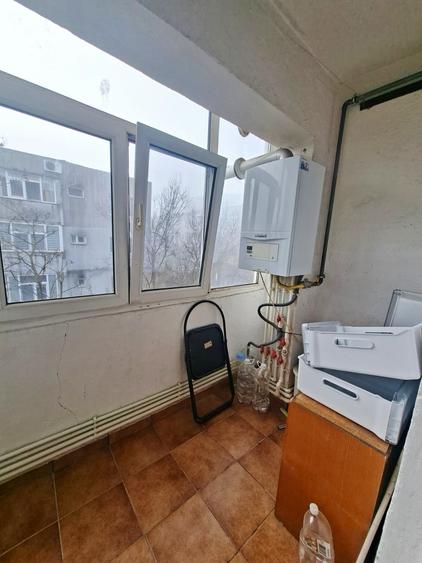 Apartament 3 camere, etaj 3, situat pe str Soveja, aproape de Bdul Tomis - 1
