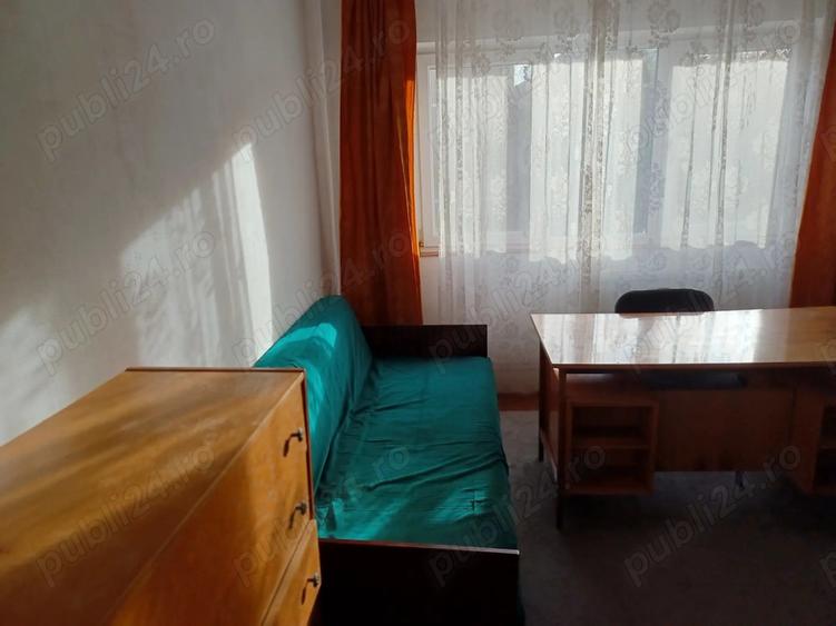 Proprietar inchiriez apartament decomandat,1 camera, baie, bucatarie central, Medicina - 3