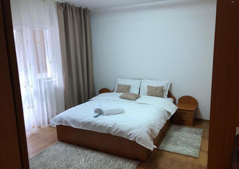 Apartament cu 3 camere, decomandat - zona Centru Civic - 5