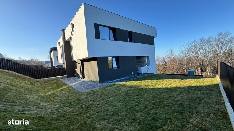 Casă cu 4 camere în Calea Turzii