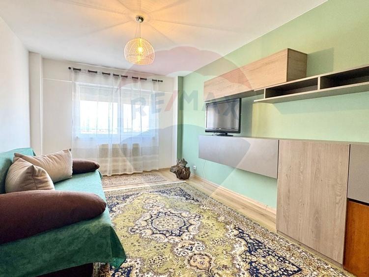 Apartament 3 camere,  Calea Bucuresti -zona Mc Donald's - 1