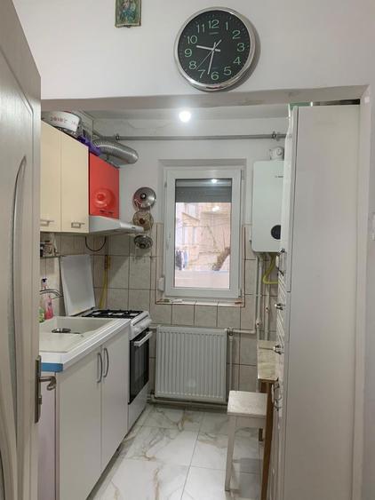 Vand apartament 2 camere - 1