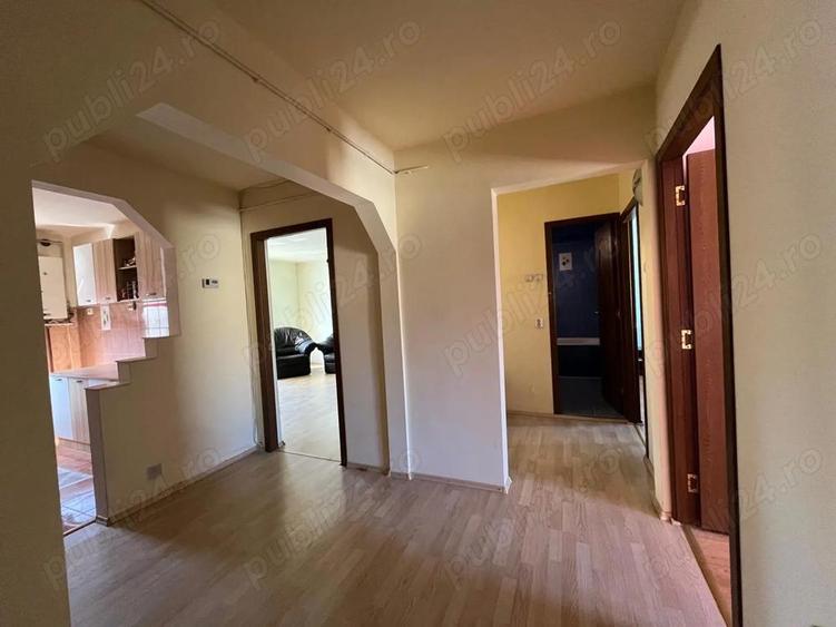 Ap.4 camere-oferta deosebita, 2 balcoane, 2 bai, et.1, zona cu acces la ?coli, magazine, piata - 5